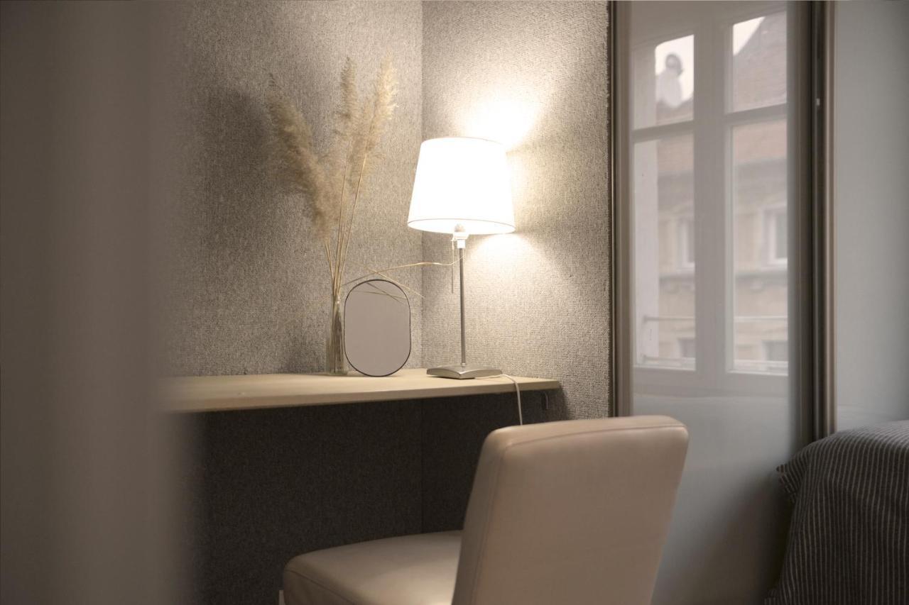 By The River And City Center - Comfortable Rooms فروتسواف المظهر الخارجي الصورة