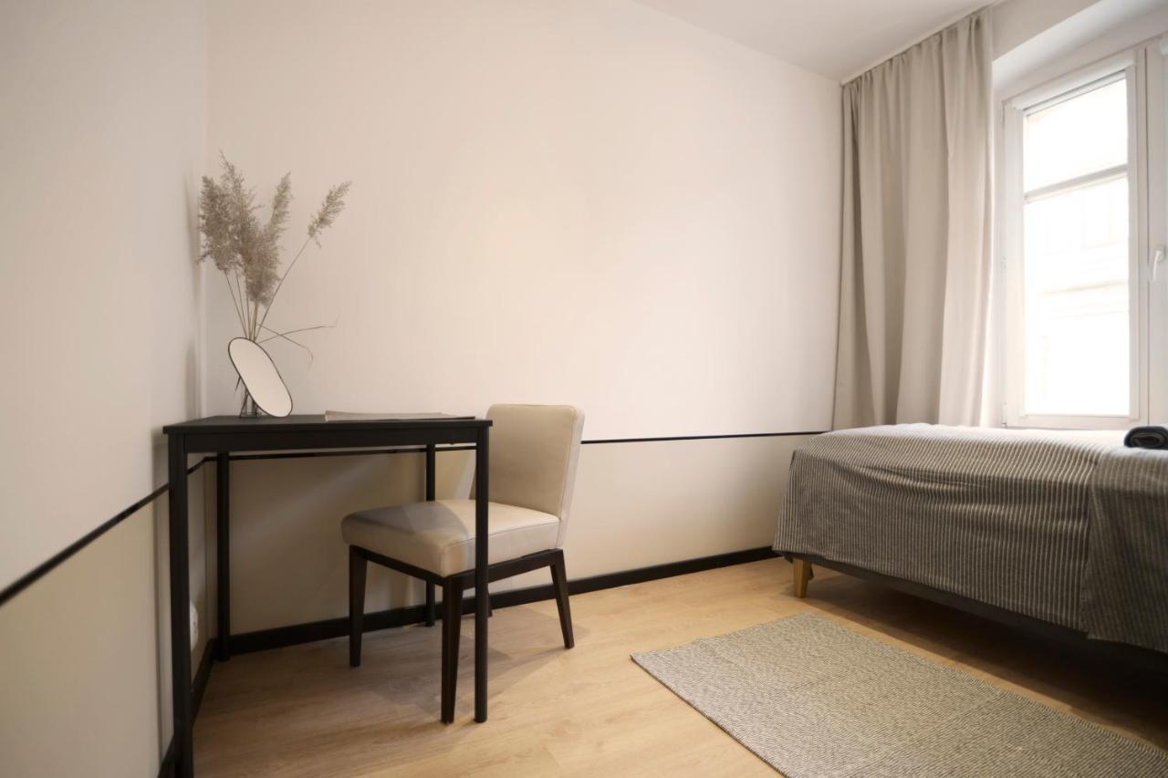 By The River And City Center - Comfortable Rooms فروتسواف المظهر الخارجي الصورة