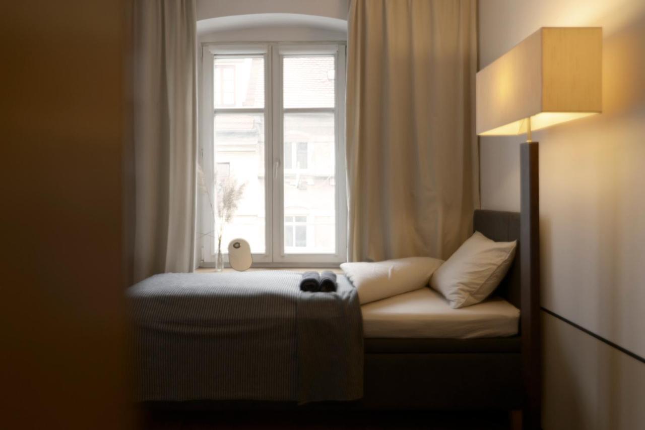 By The River And City Center - Comfortable Rooms فروتسواف المظهر الخارجي الصورة